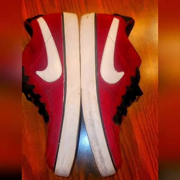 Mens size 11 Nike Market low 2 Varsity's - Picture 7 of 9